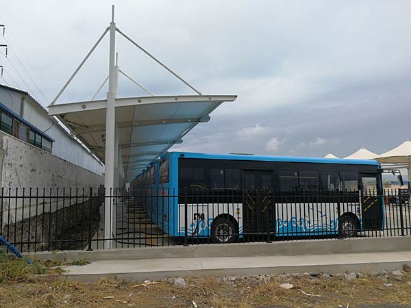 大巴膜結(jié)構(gòu)充電樁車棚